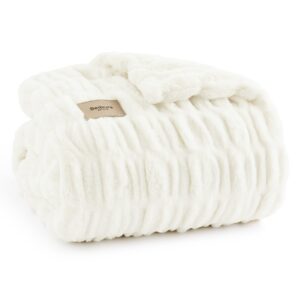Double-sided Faux Fur Ruched Blanket