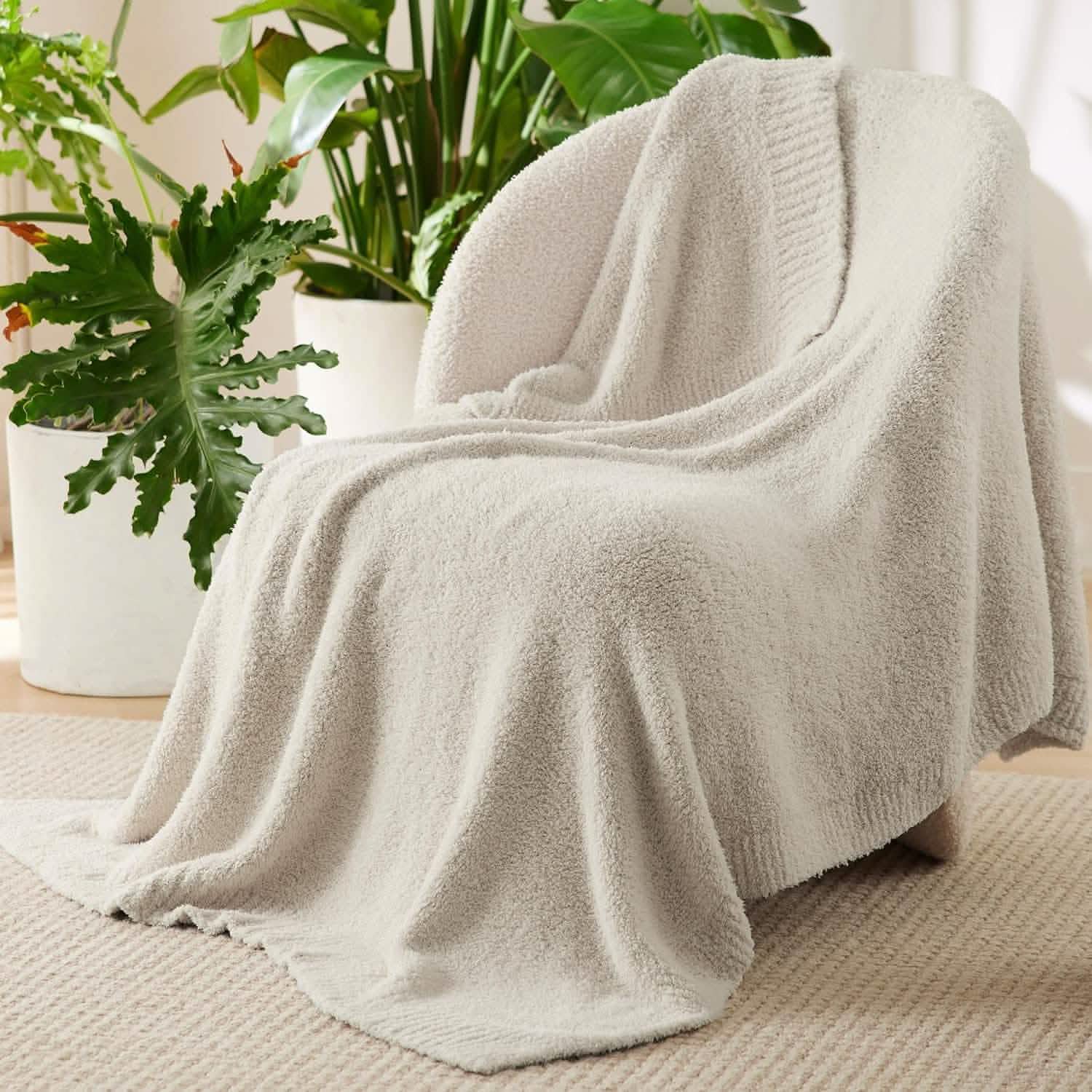 Feather Yarn Throw Blanket - Image 21