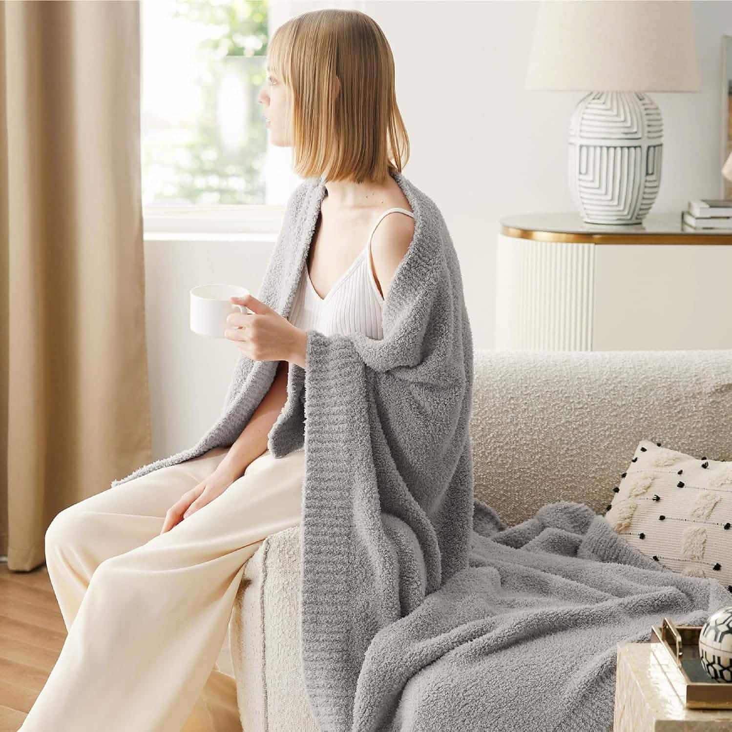 Feather Yarn Throw Blanket - Image 29