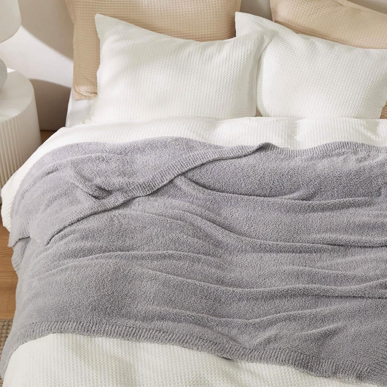 Feather Yarn Throw Blanket - Image 27